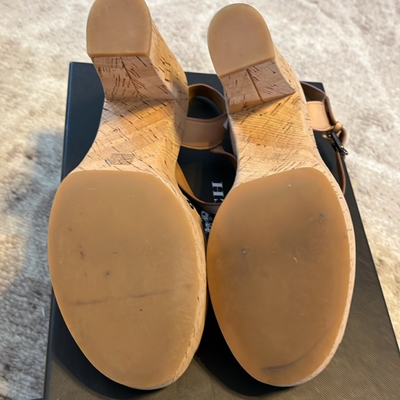 NWT COACH APRIL SOFT VEG LEATHER IN BEECHWOOD COLOR, SIZE 8M - Picture 7 of 10